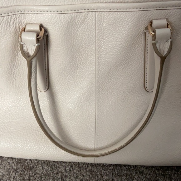 Cream Coach Handheld Bag - Picture 6 of 12